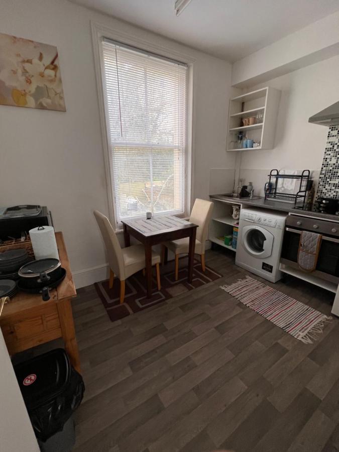 Lovely - 1 Bedroom Flat In Hastings Town Centre Eksteriør billede