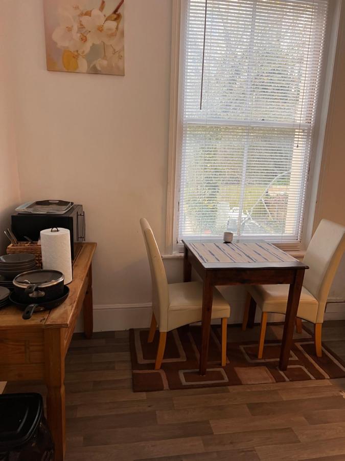 Lovely - 1 Bedroom Flat In Hastings Town Centre Eksteriør billede